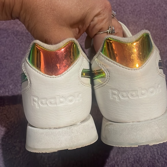 Really cool iridescent and white Reebok tennis shoes - Picture 7 of 7